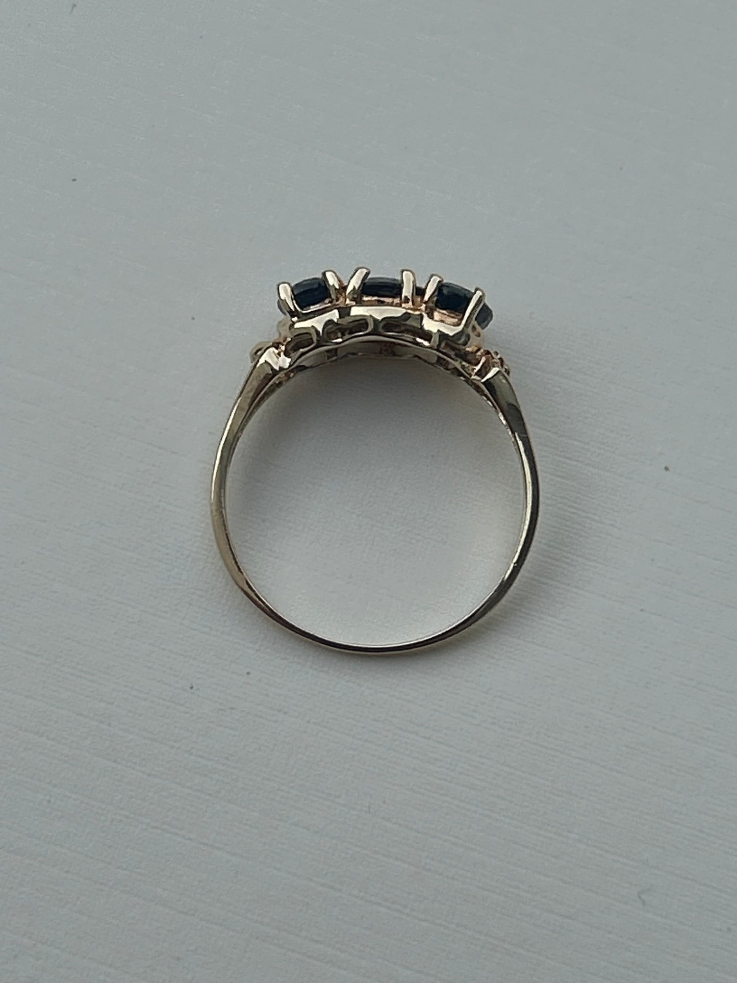 Vintage 10K Trinity Sapphire Ring