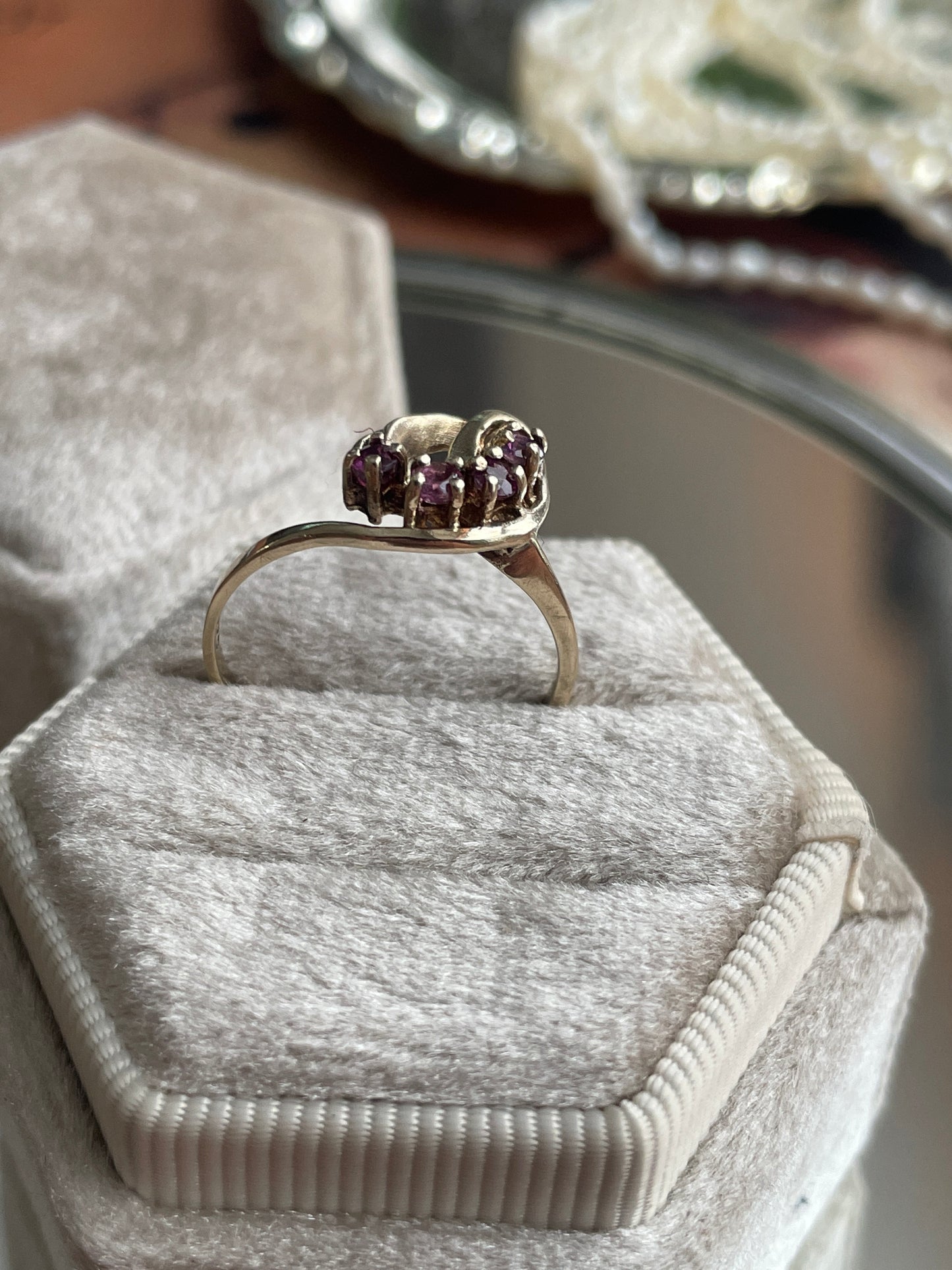 Vintage 10K Violet Swirl Ring
