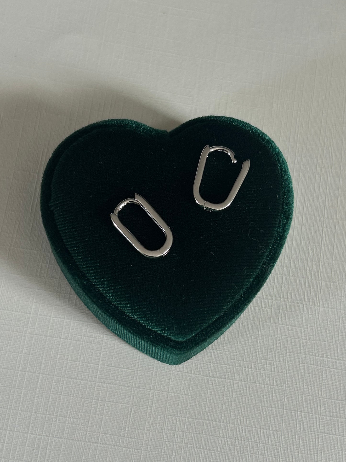 Classic Elongated Huggies (medium)