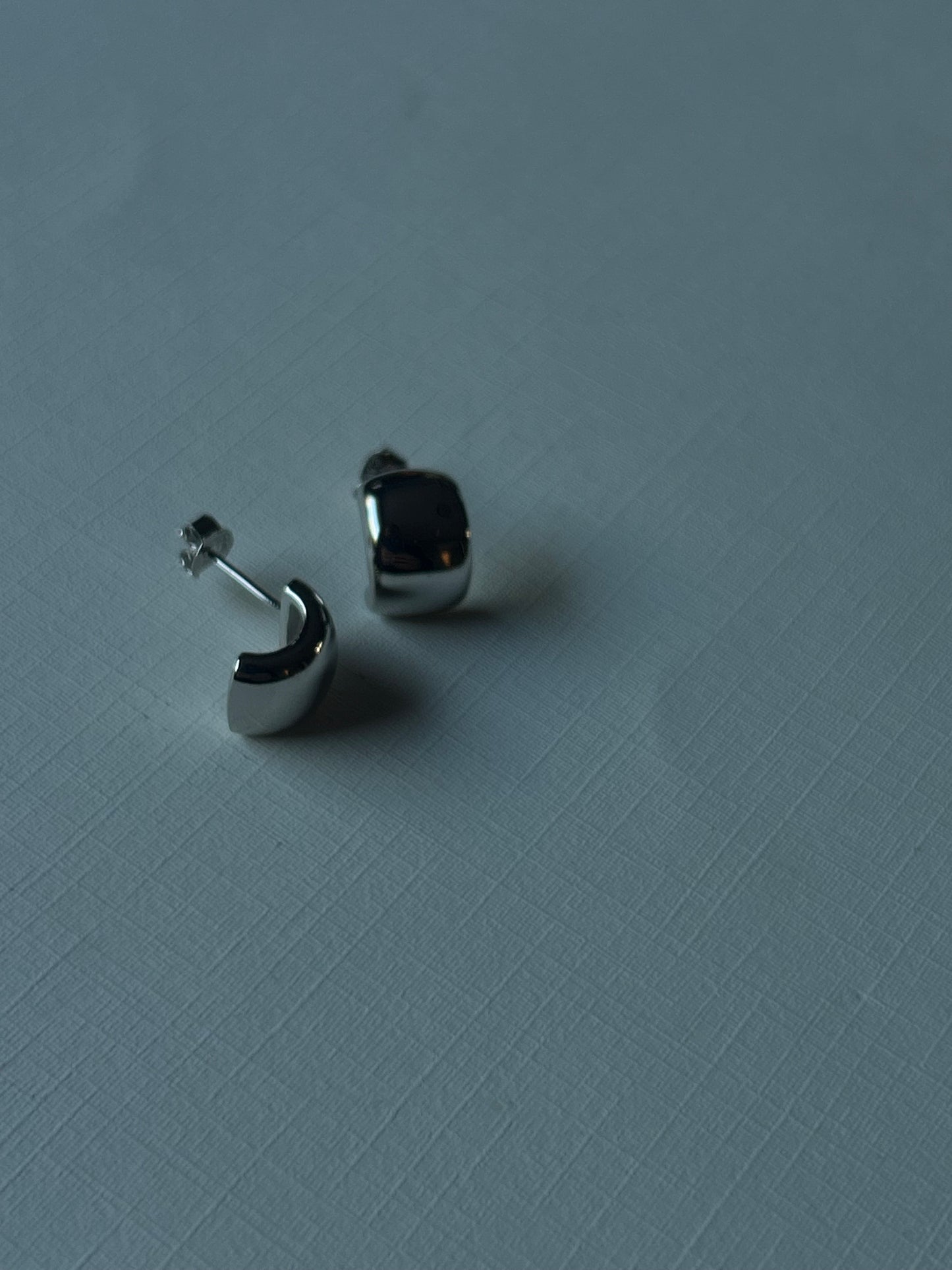 Forme Studs