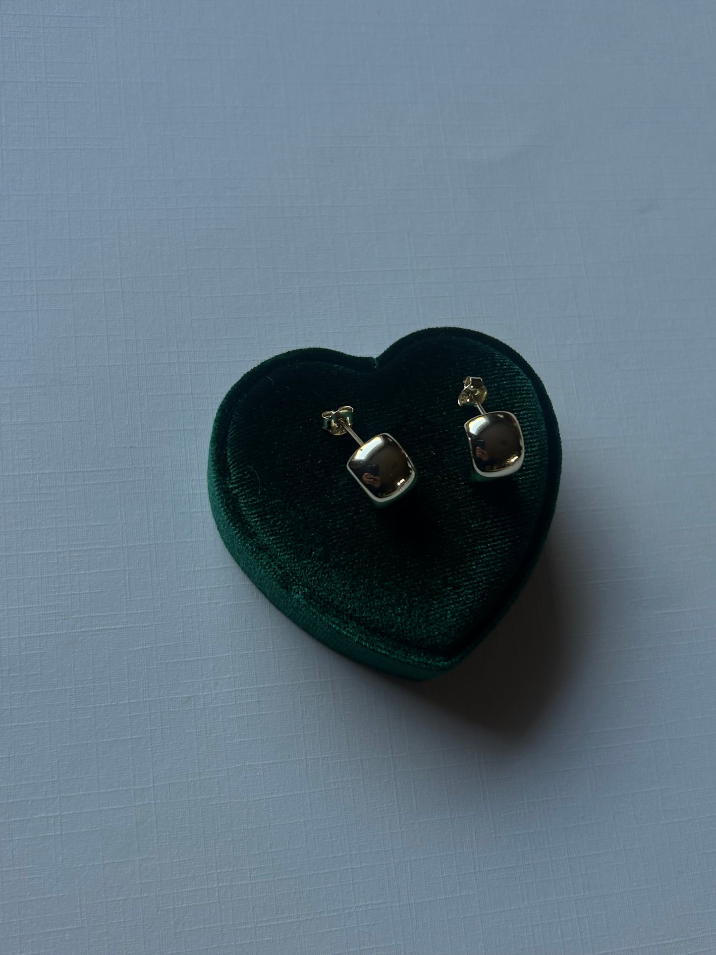 Forme Studs