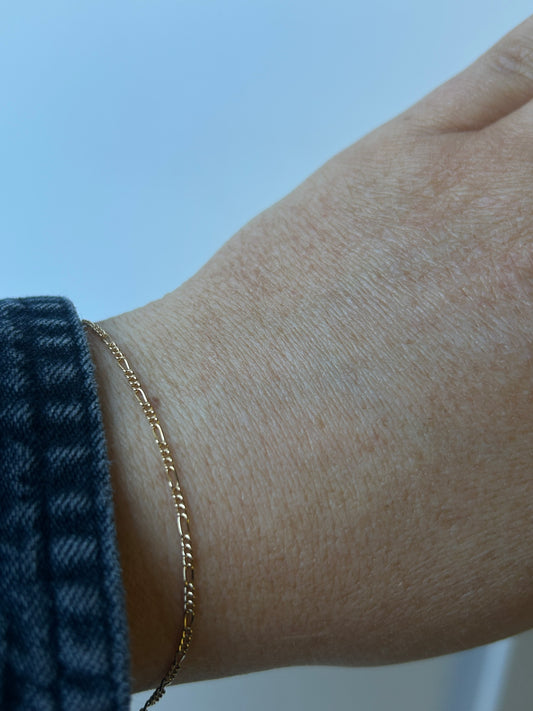 Dainty Figaro Bracelet