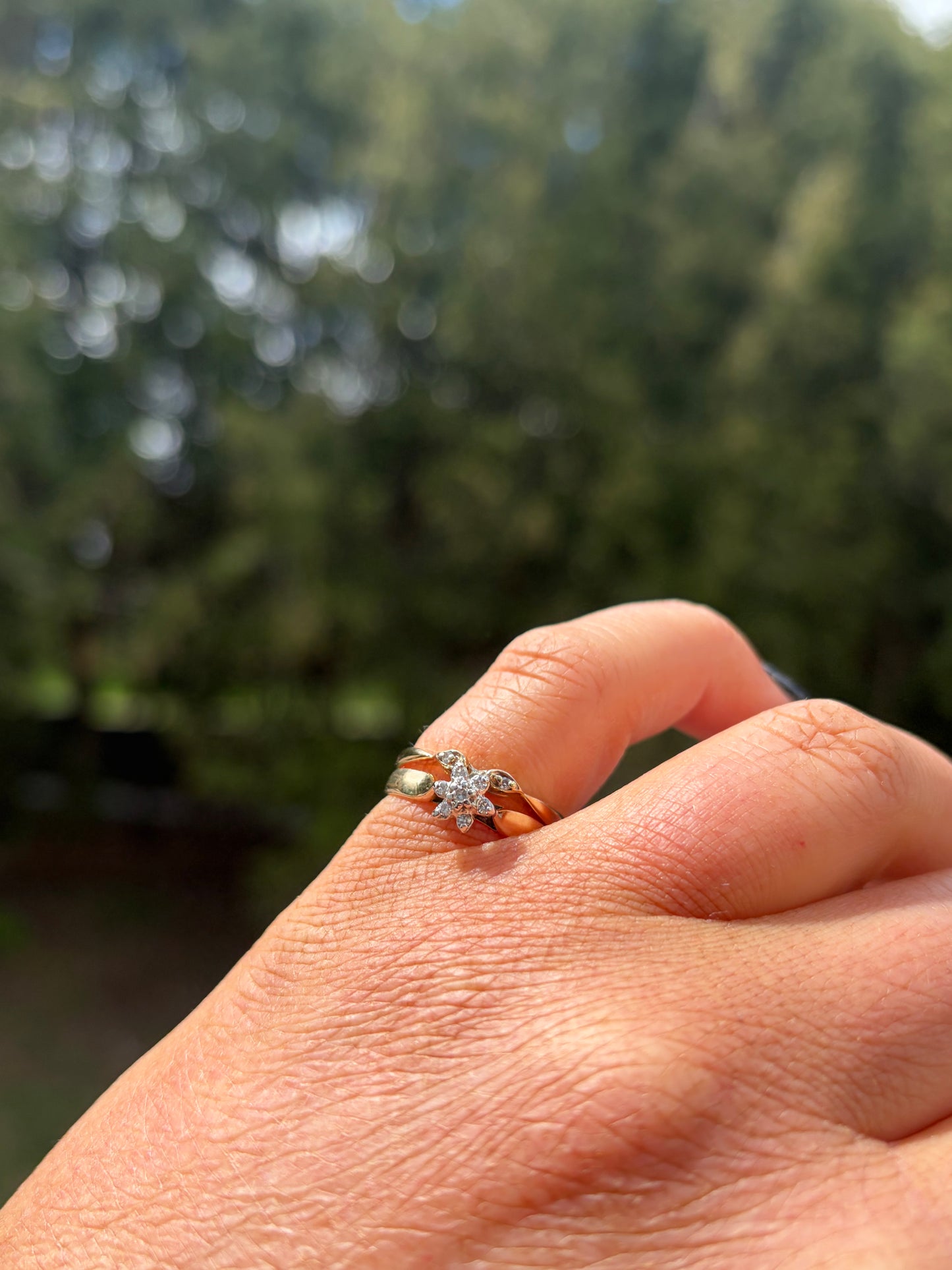 Vintage 10K Diamond Petal Nesting Band