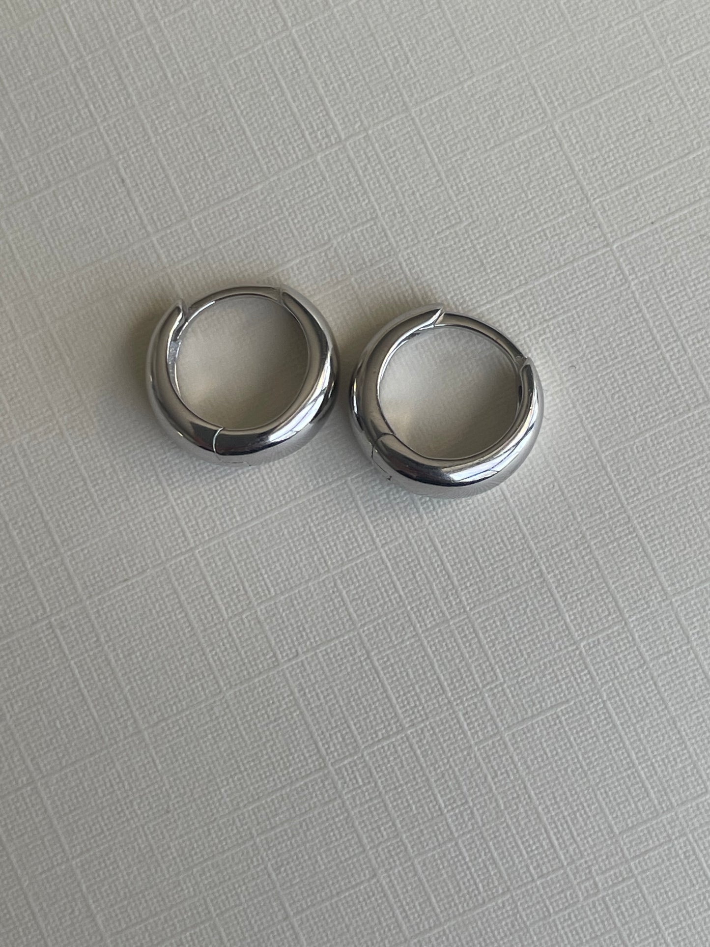 Domed Mini Huggies
