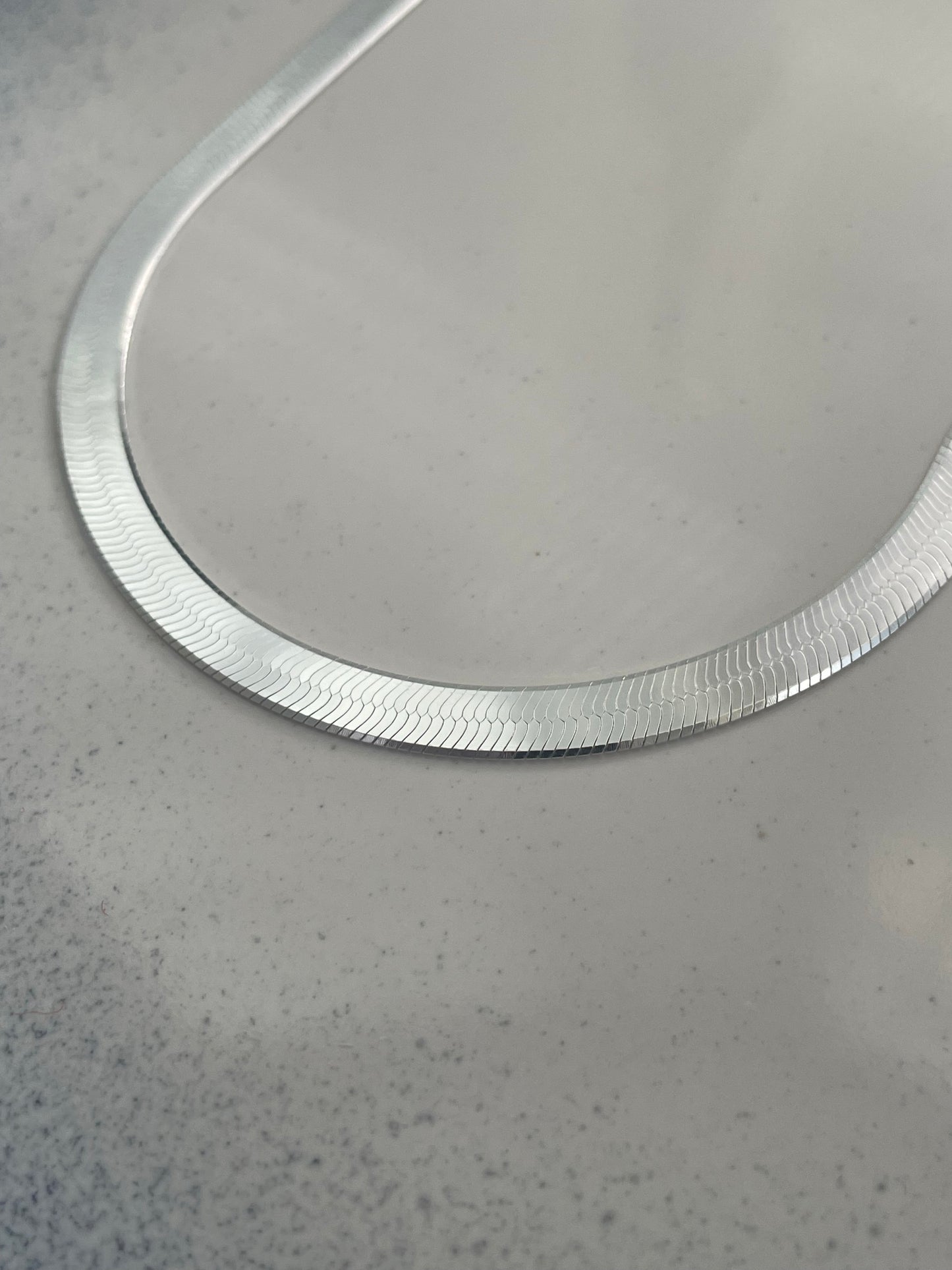 Magic Herringbone In Silver 4.4mm