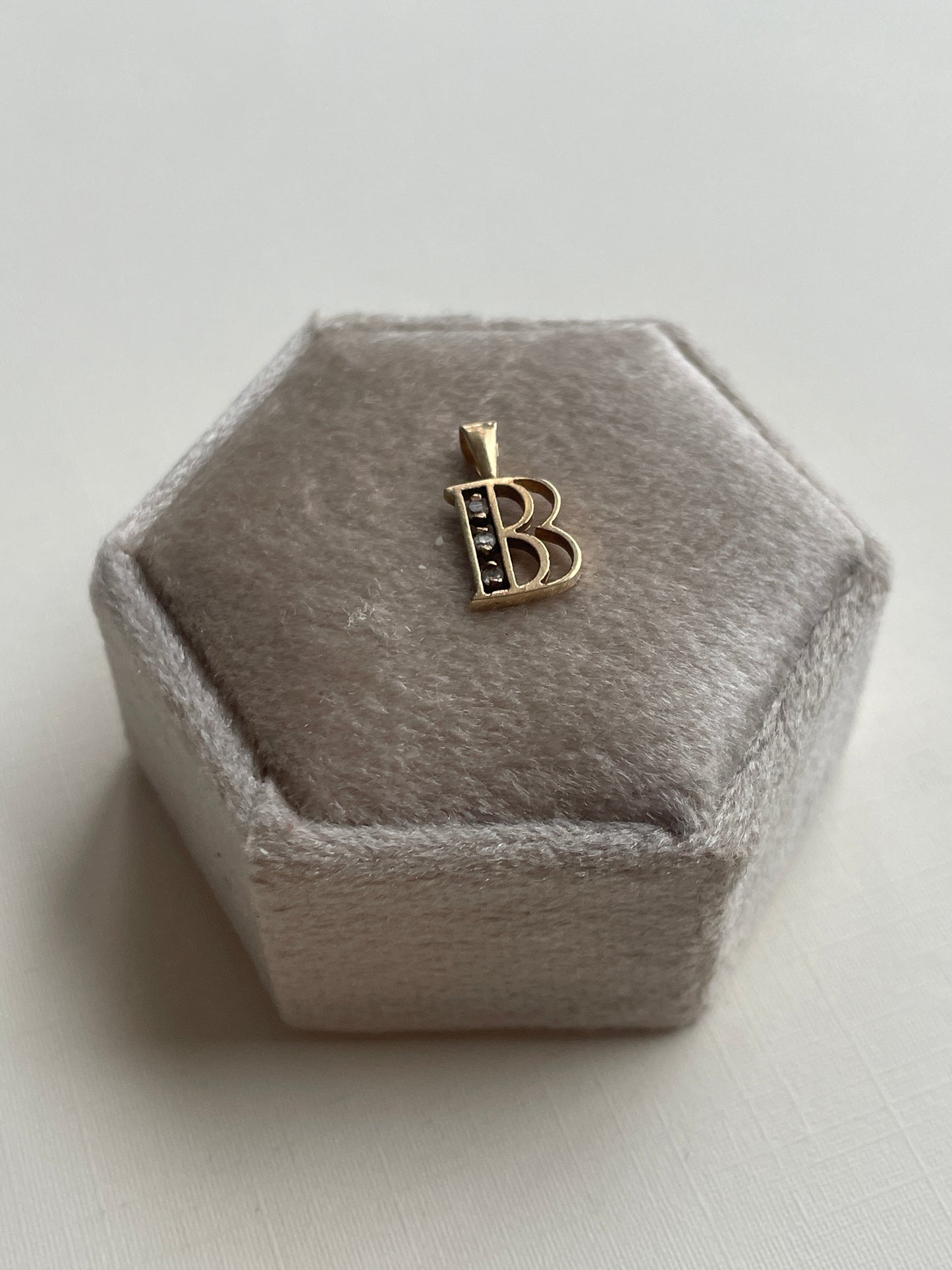 Vintage 10K  Diamond Initial “ B “ Pendant