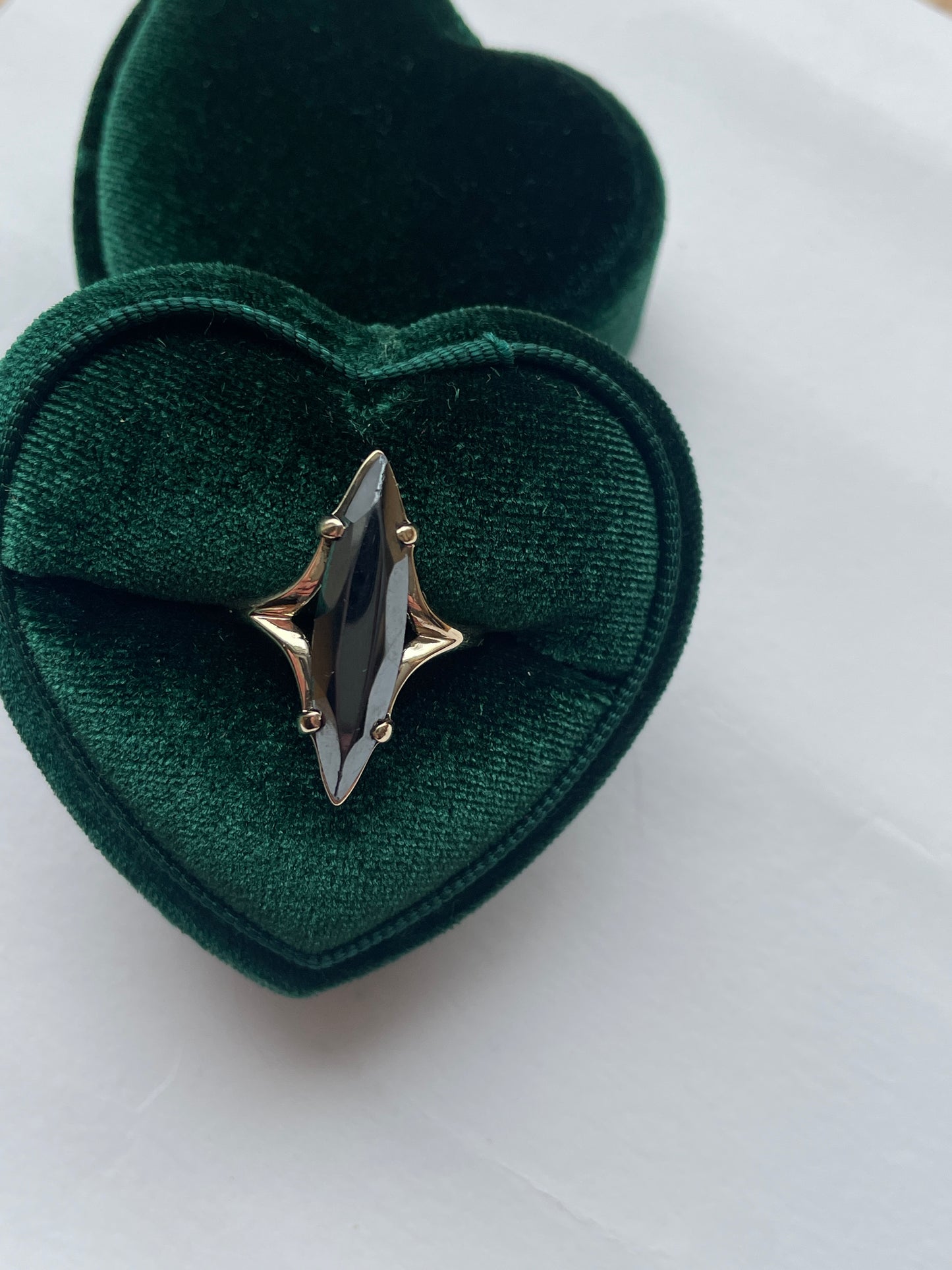 10K Vintage Alaskan Diamond Statement Ring