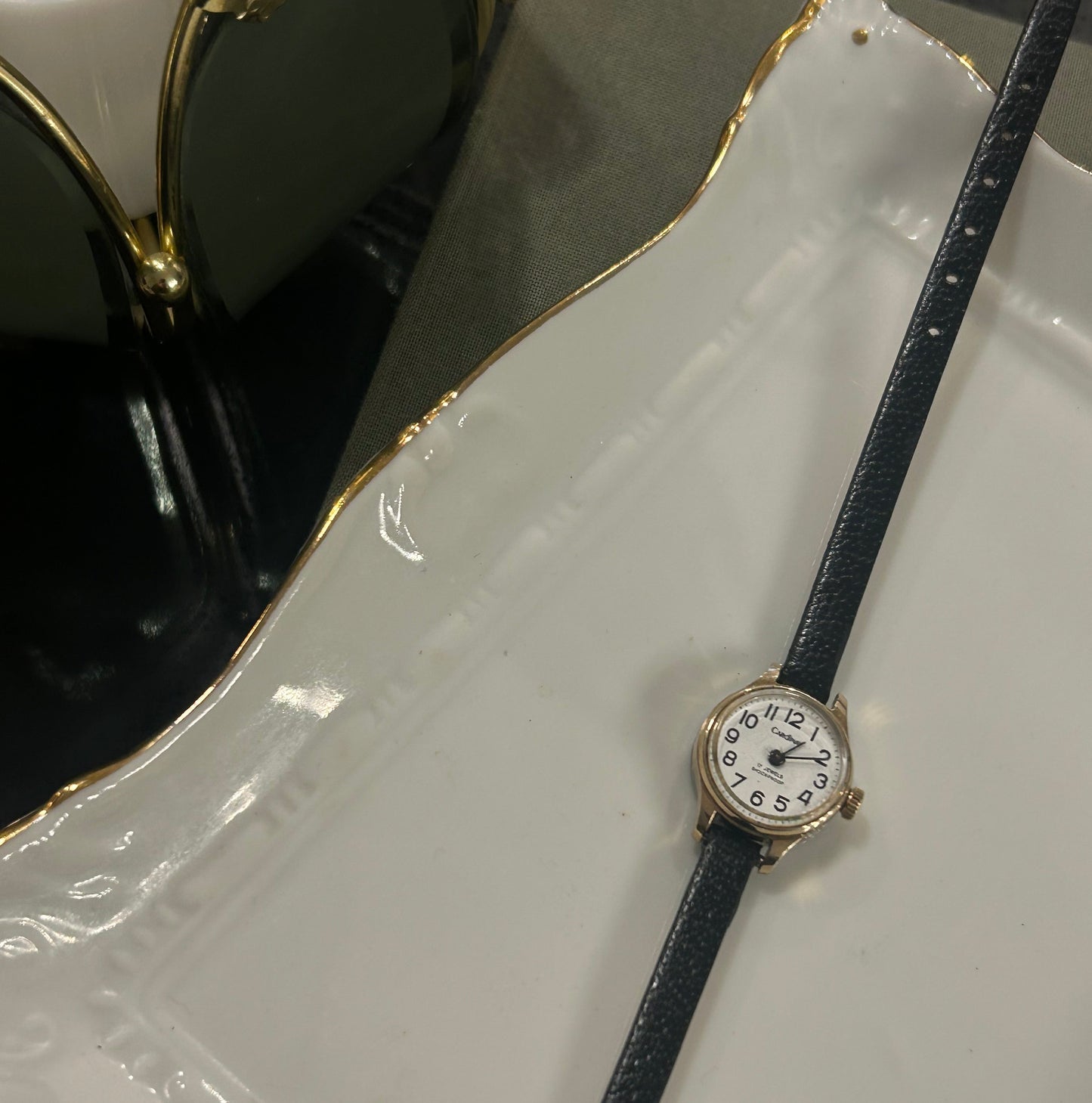 Vintage Cardinal Gold Tone Mechanical Watch (1960s–1970s)