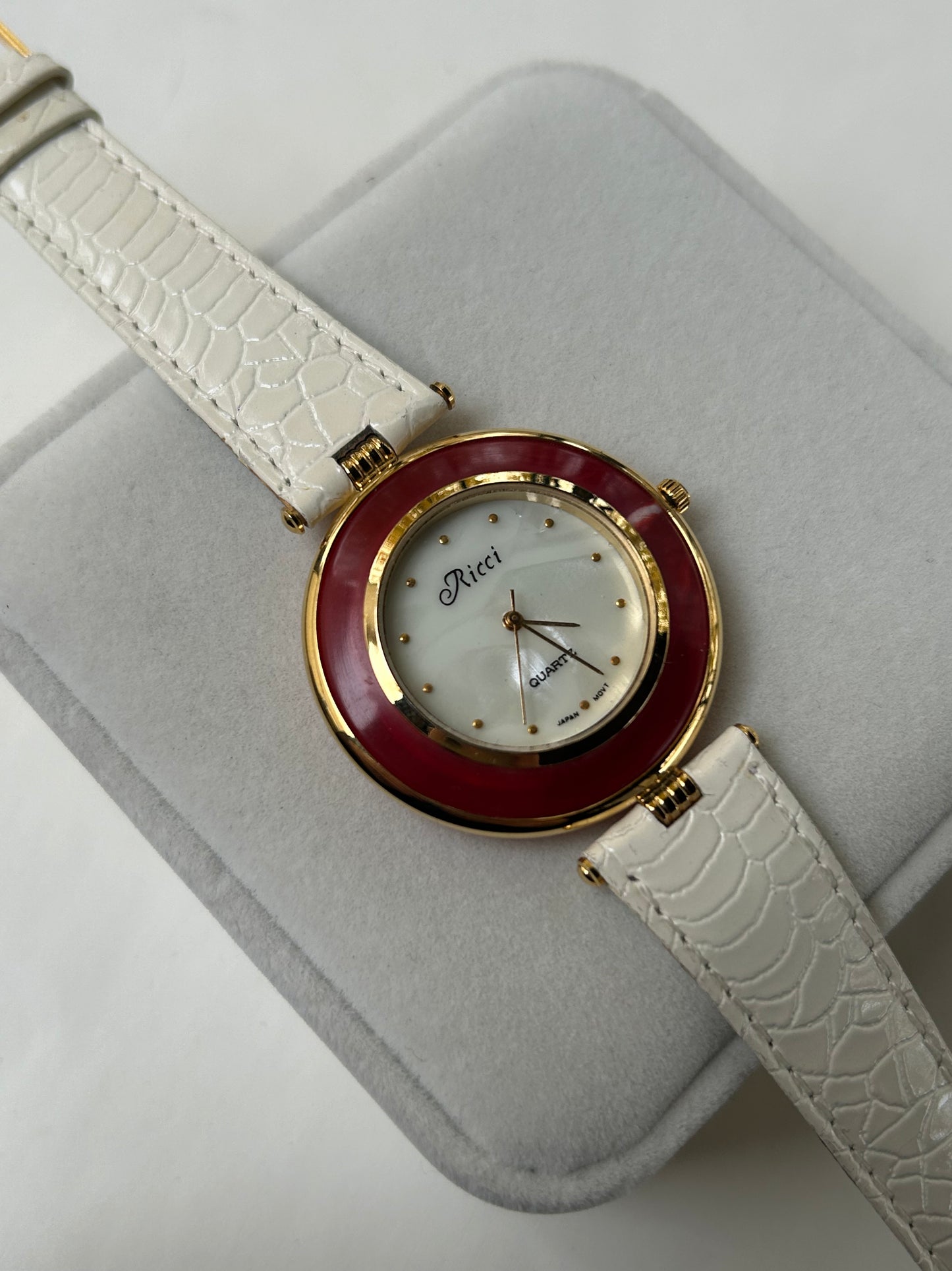 Luminous Ricci Scarlet Mist watch