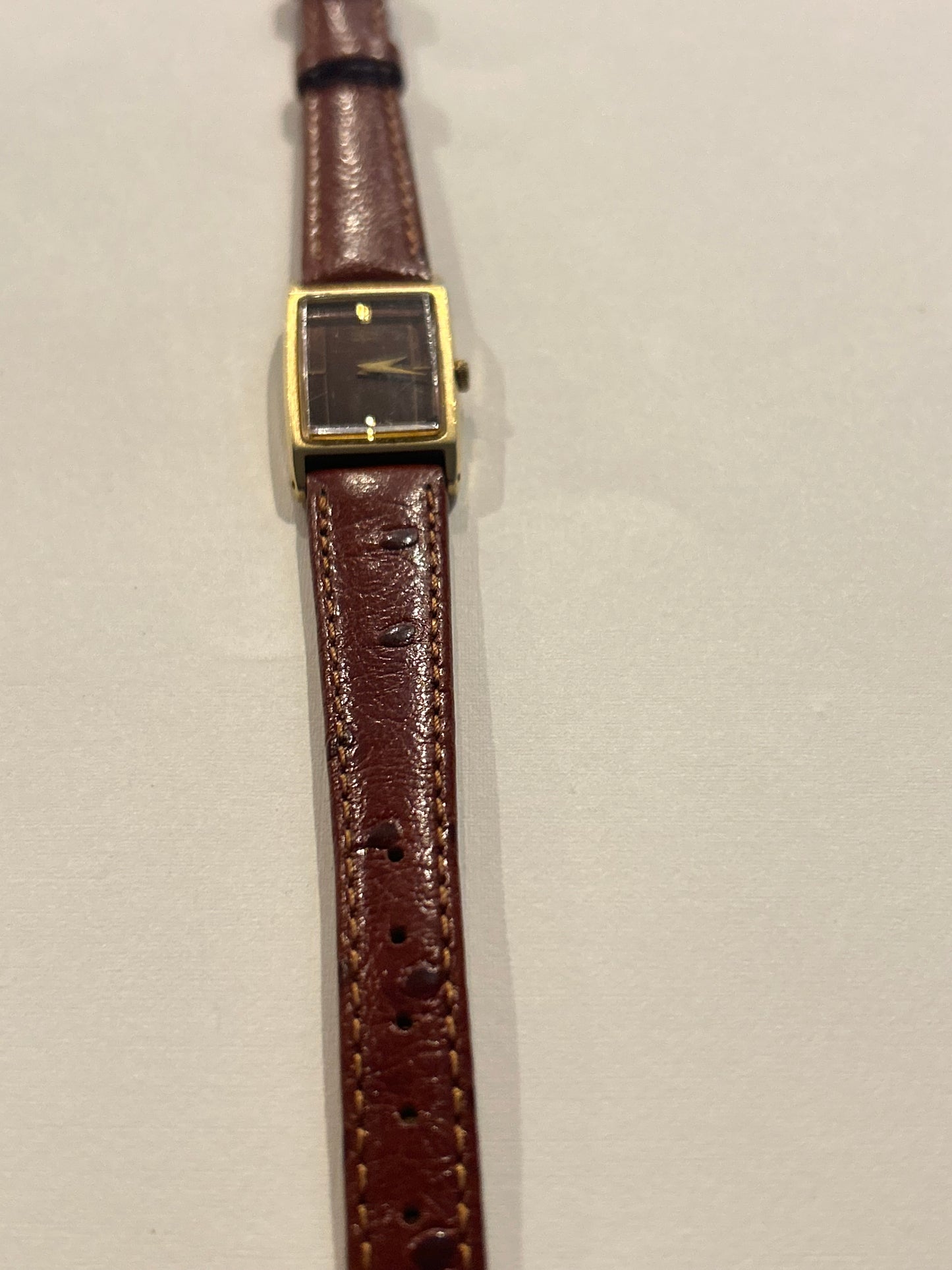 Vintage Seiko Tank Watch with Brown Grain Leather Strap (1980s)