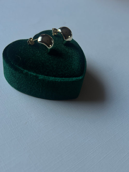 Forme Studs