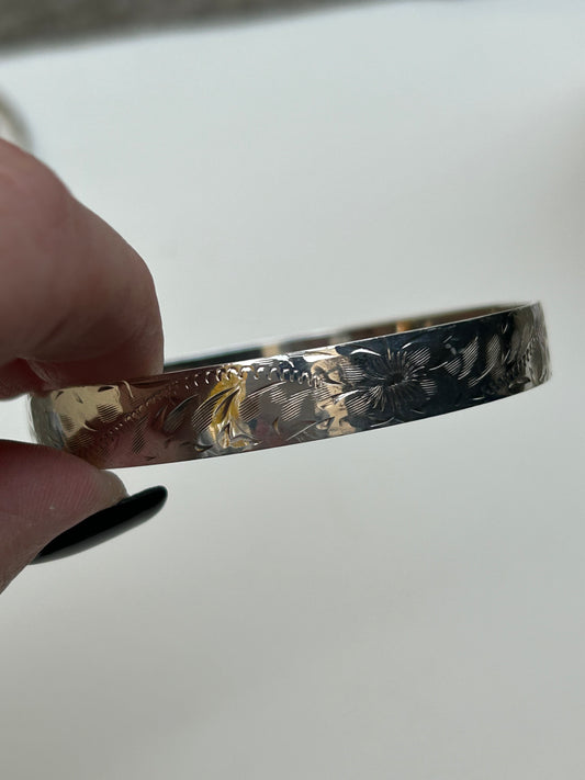 Vintage Floral Etched Bangle