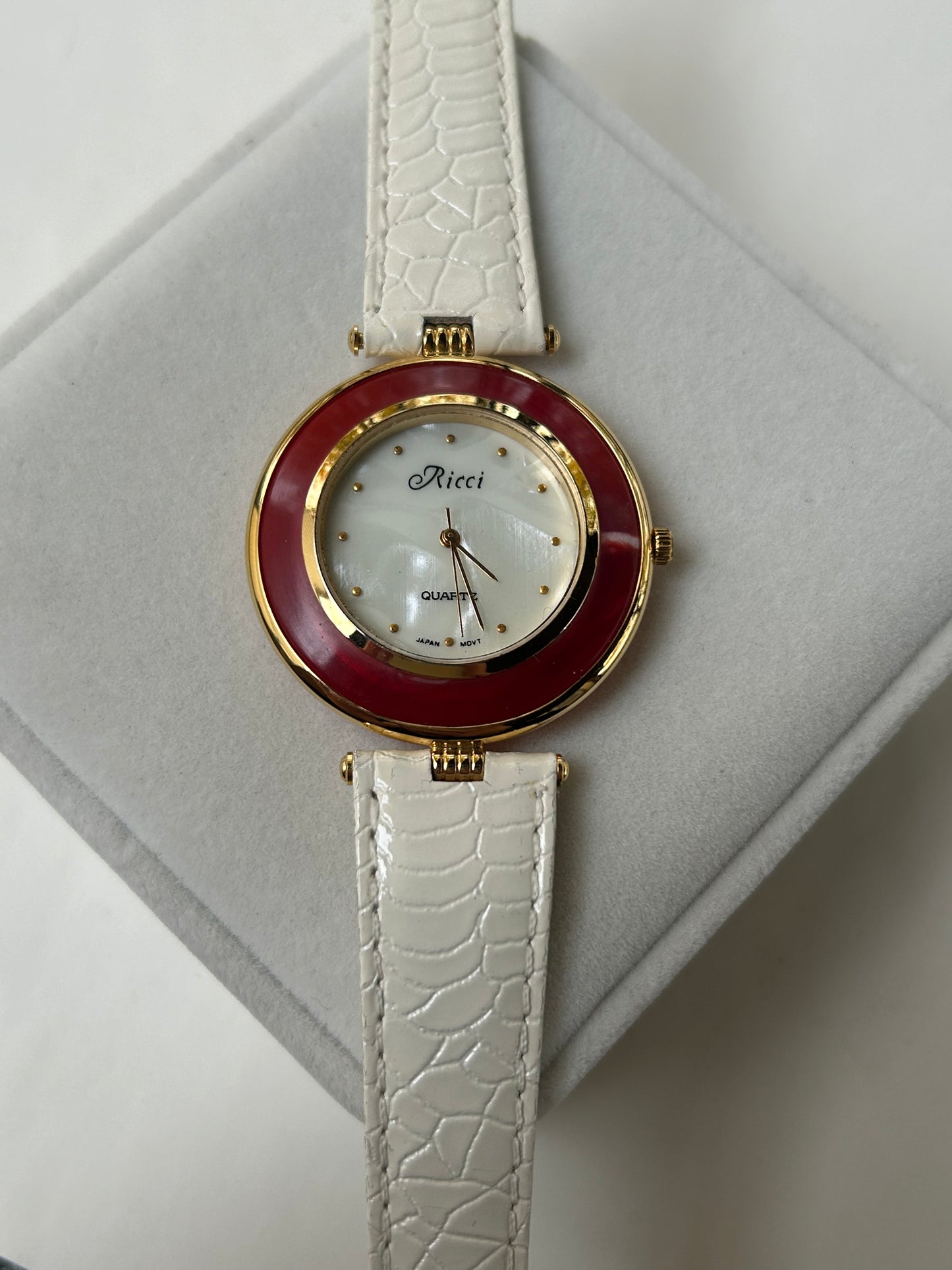 Luminous Ricci Scarlet Mist watch