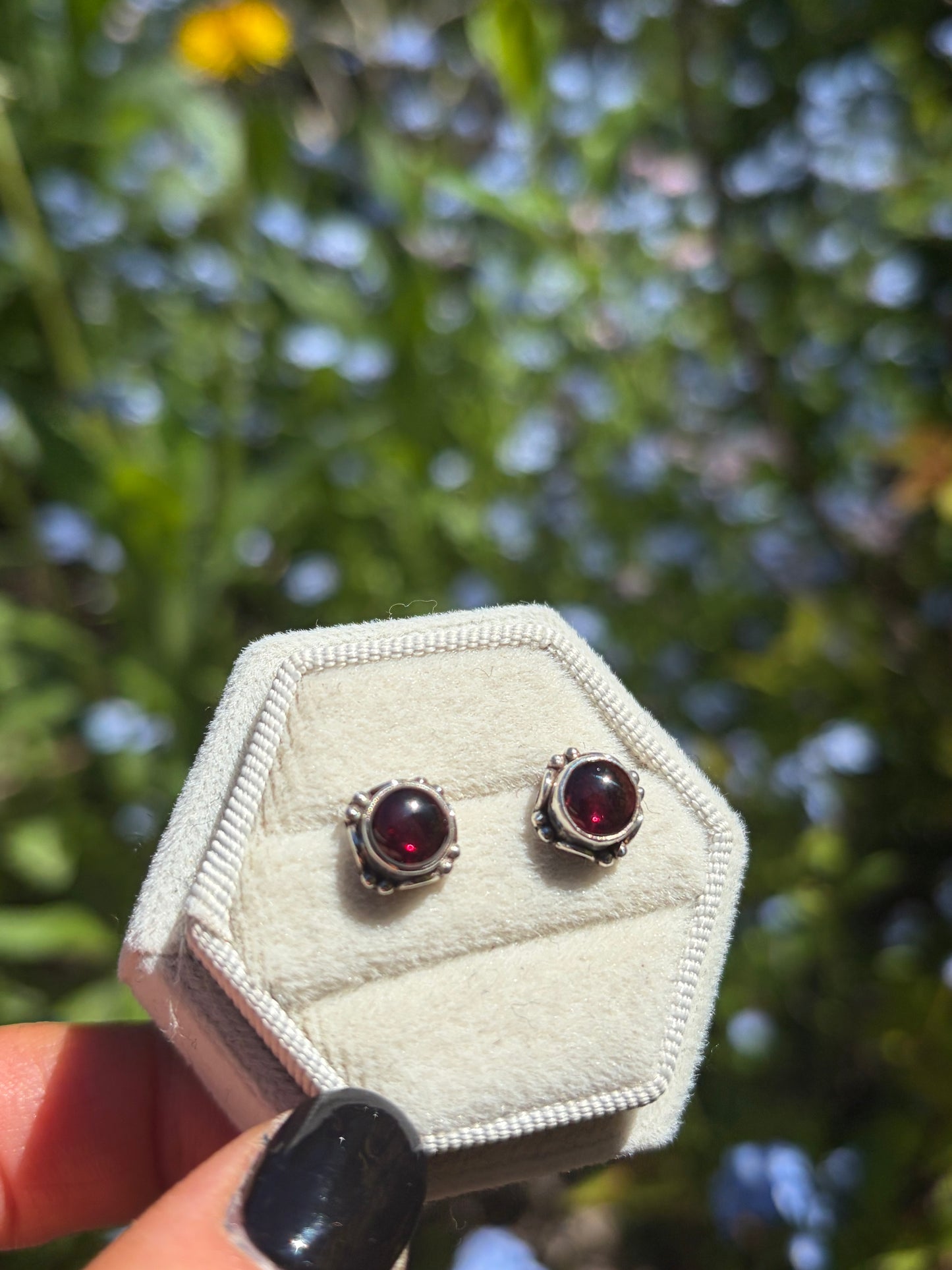 Cherry Wine Studs
