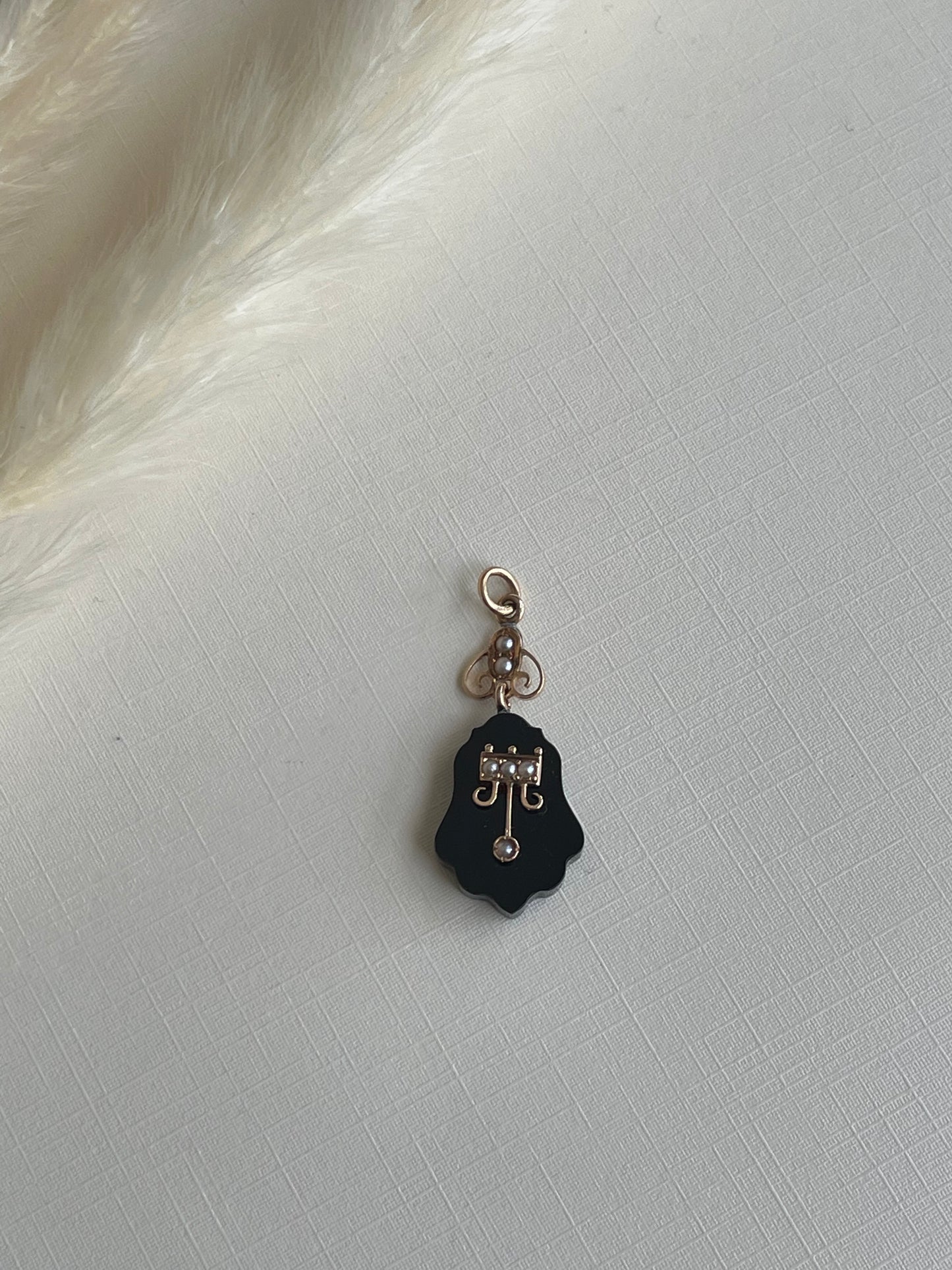 14K Antique 1800s Victorian Onyx Mourning Pendant