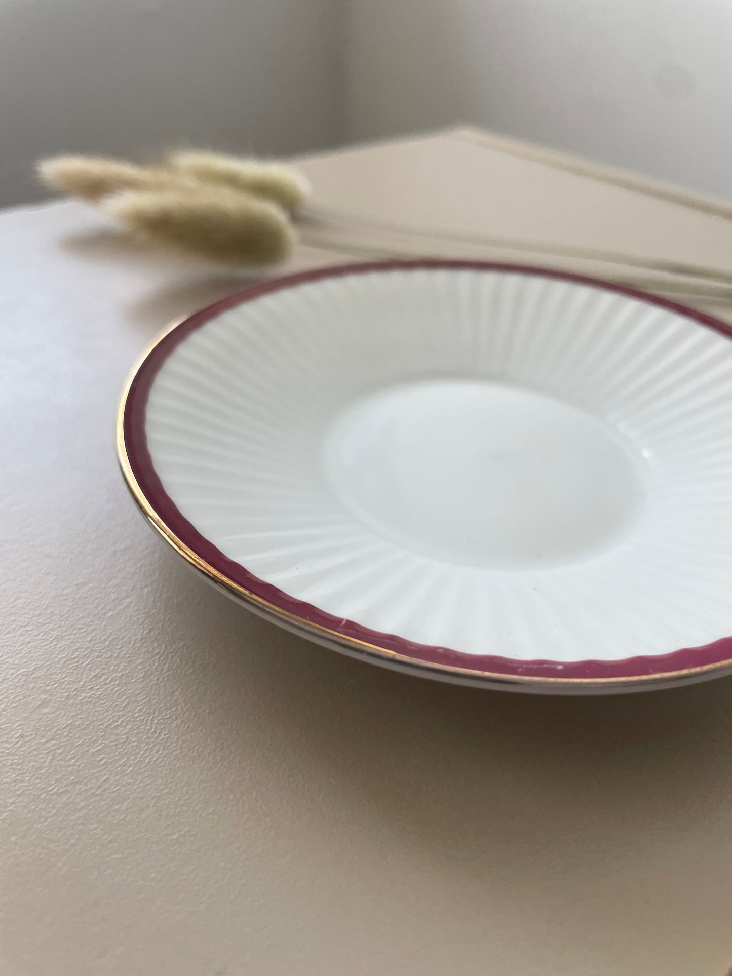 Clean Ribbed Saucer Dish