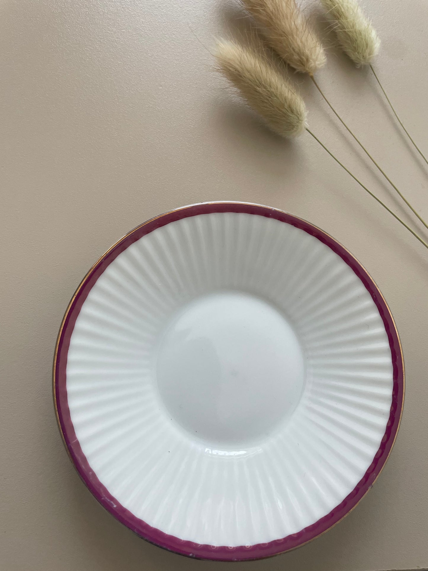 Clean Ribbed Saucer Dish