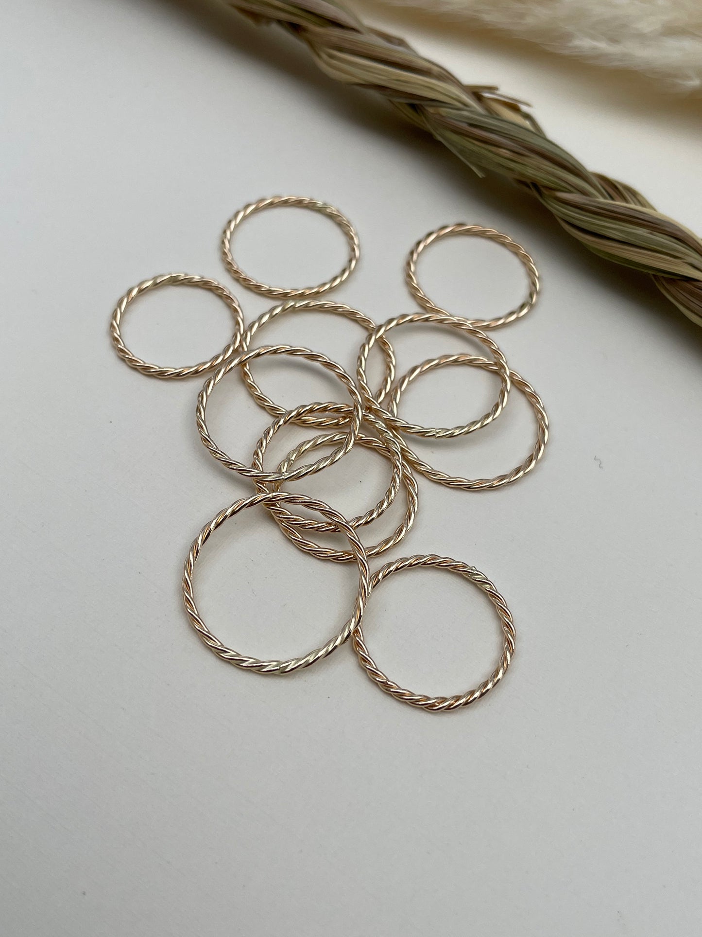 Sweetgrass Stacking Ring In Gold