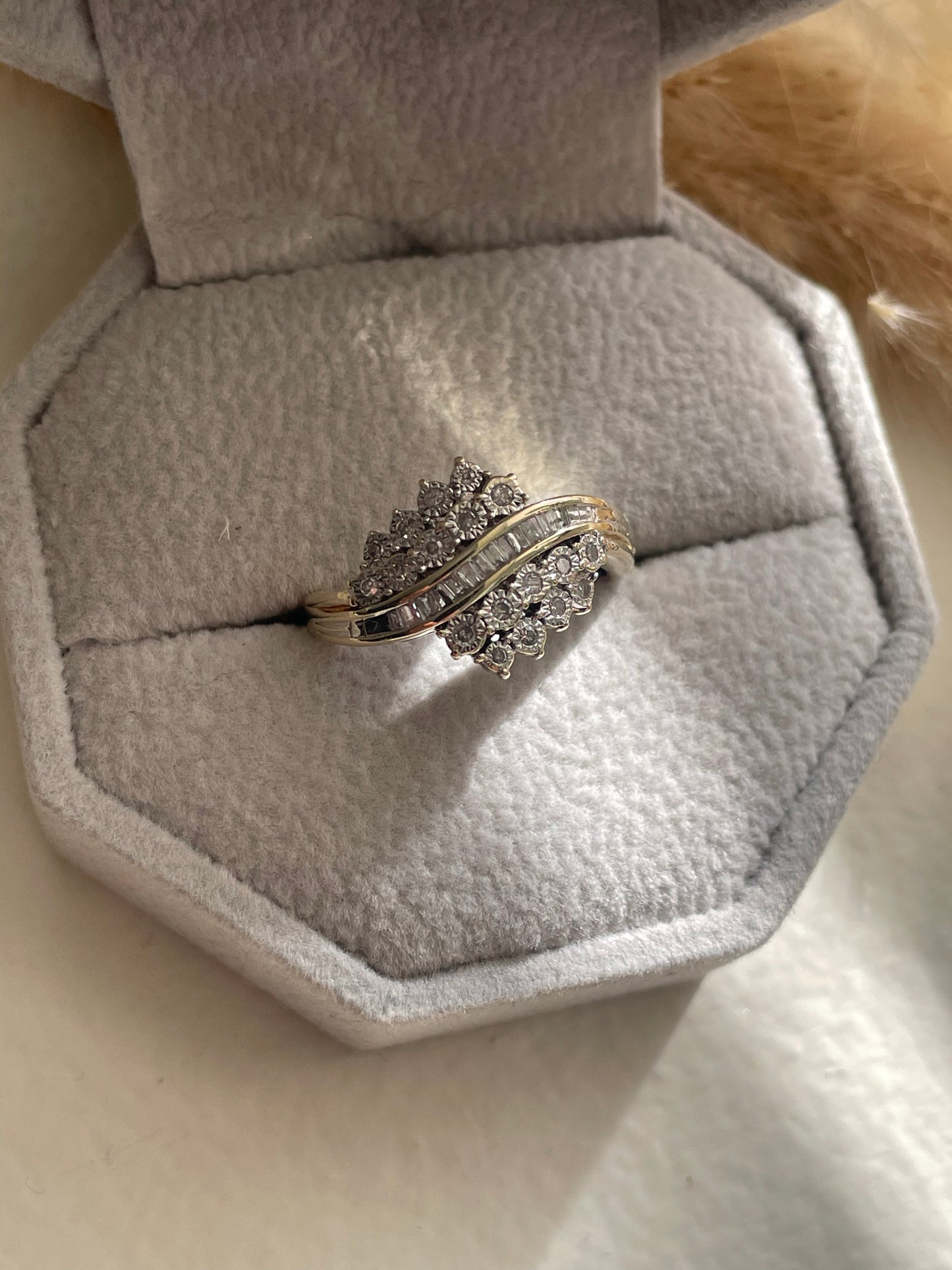 10K Vintage Bypass Cluster Diamond Ring