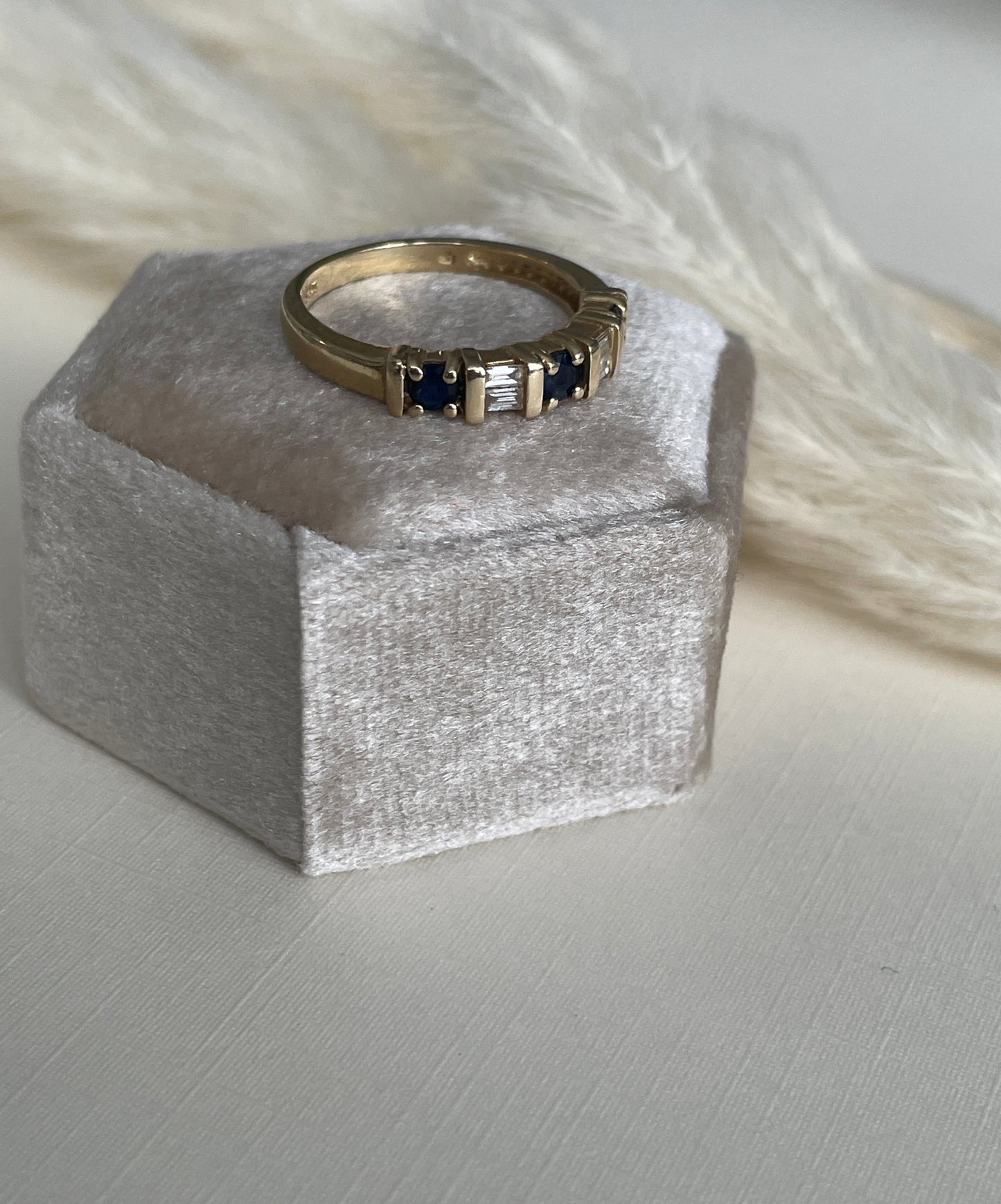 14K Vintage Diamond and Sapphire Ring