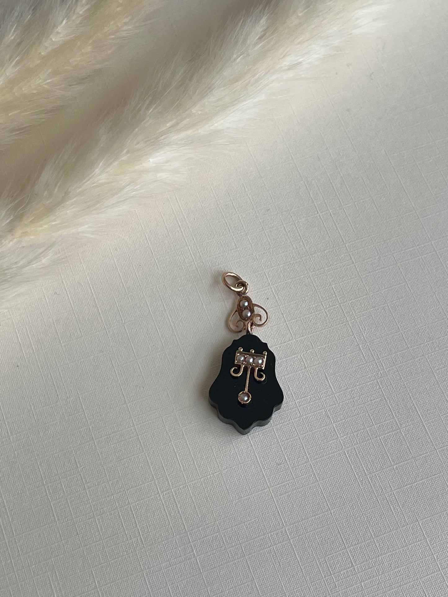 14K Antique 1800s Victorian Onyx Mourning Pendant